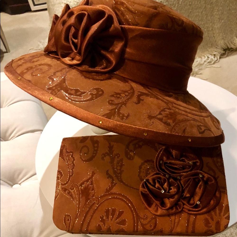 Handbag matching hat